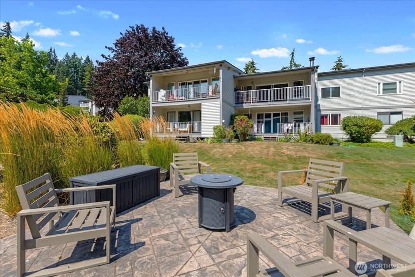 Property photo for 13265 15th Avenue NE #B10, Seattle photo 30