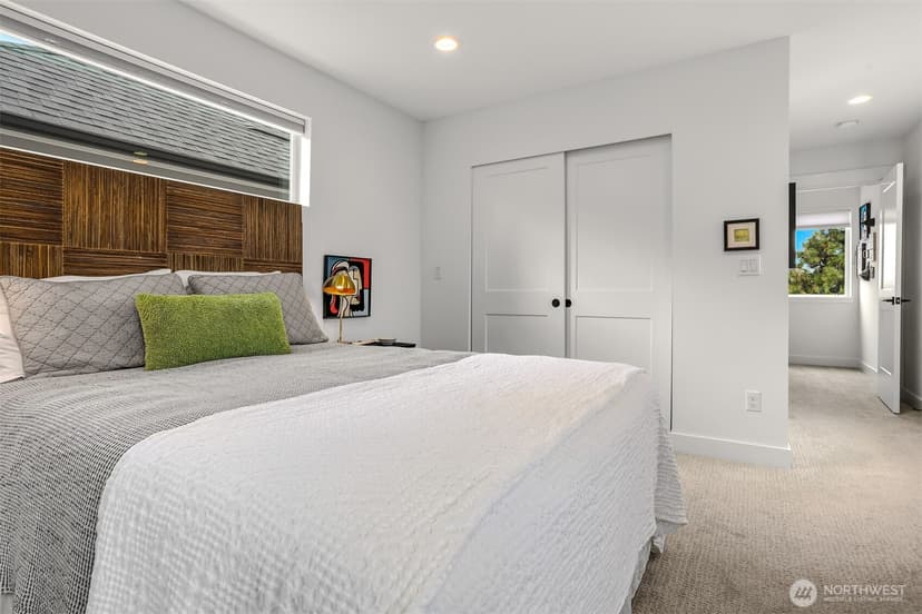 Property photo for 5513 B 6th Avenue NW, Seattle photo 23