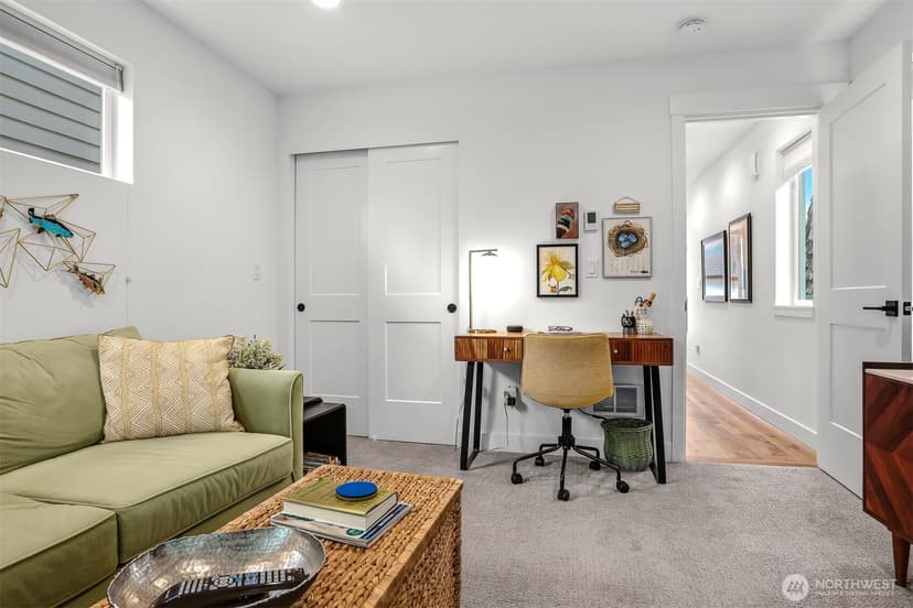 Property photo for 5513 B 6th Avenue NW, Seattle photo 16