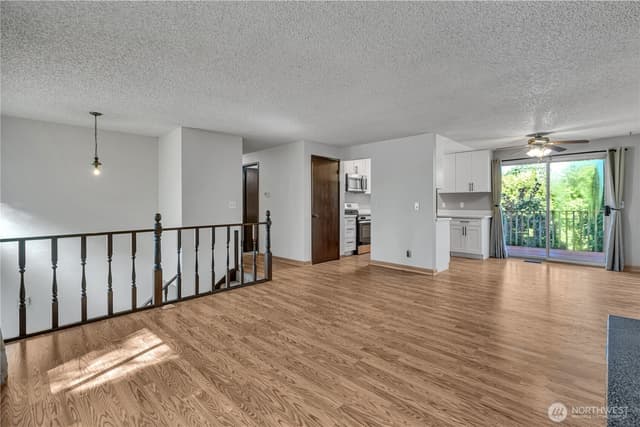 Property photo for 16808 33rd Avenue S, SeaTac photo 2