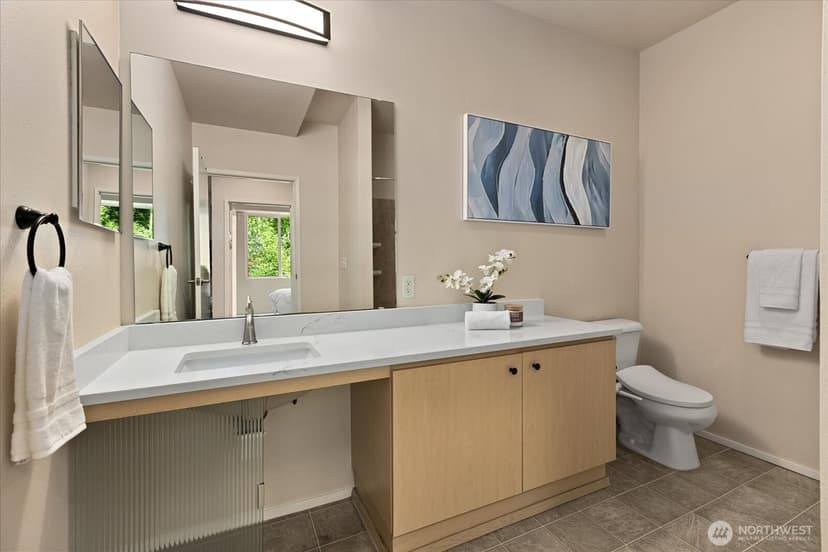 Property photo for 3213 Harbor Avenue SW #301, Seattle photo 11