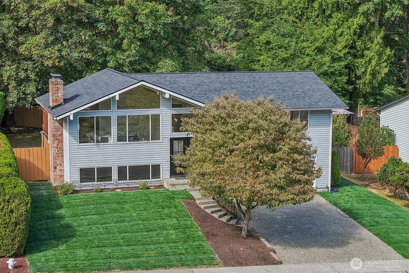 Property photo for 10132 NE 144th Place, Kirkland