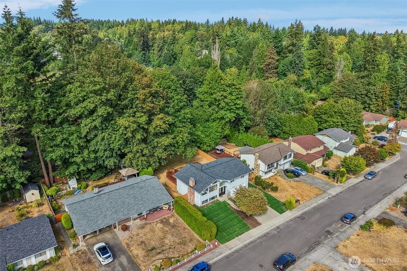 Property photo for 10132 NE 144th Place, Kirkland photo 35
