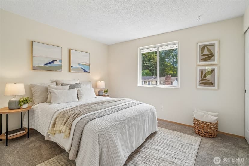 Property photo for 10132 NE 144th Place, Kirkland photo 16