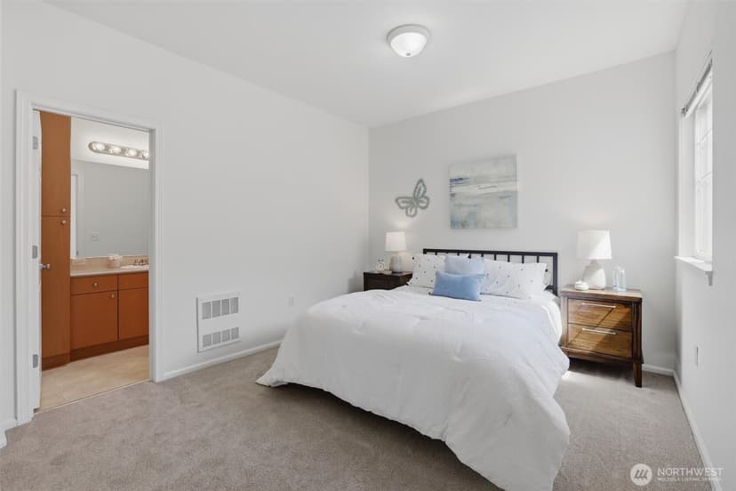 Property photo for 5001 Davis Place S #E, Renton photo 22
