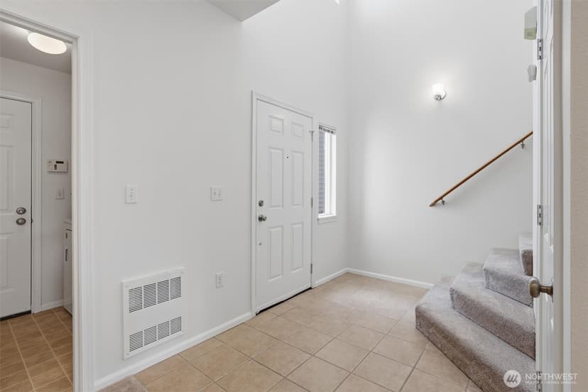 Property photo for 5001 Davis Place S #E, Renton photo 13
