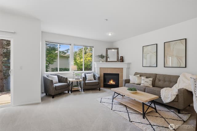 Property photo for 5001 Davis Place S #E, Renton photo 2