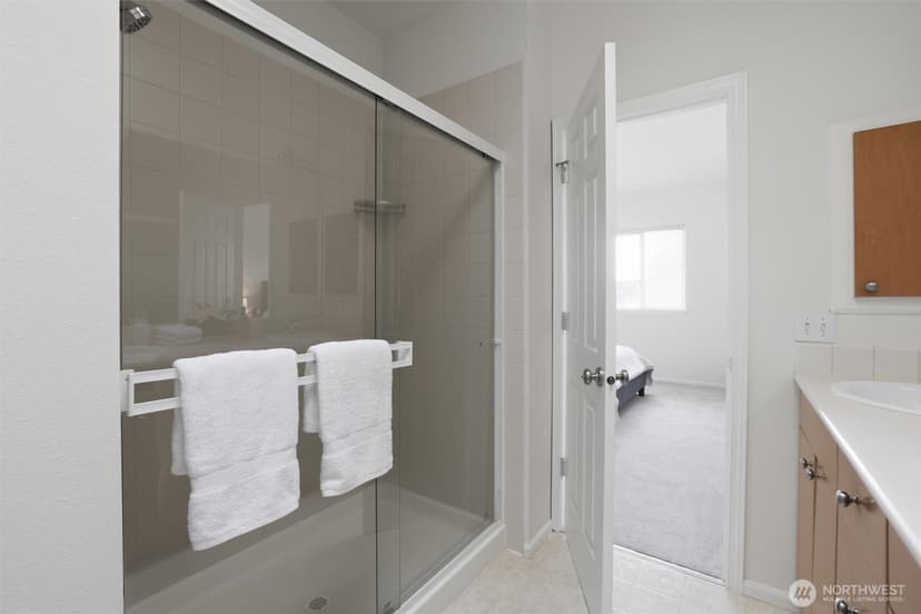Property photo for 5001 Davis Place S #E, Renton photo 21
