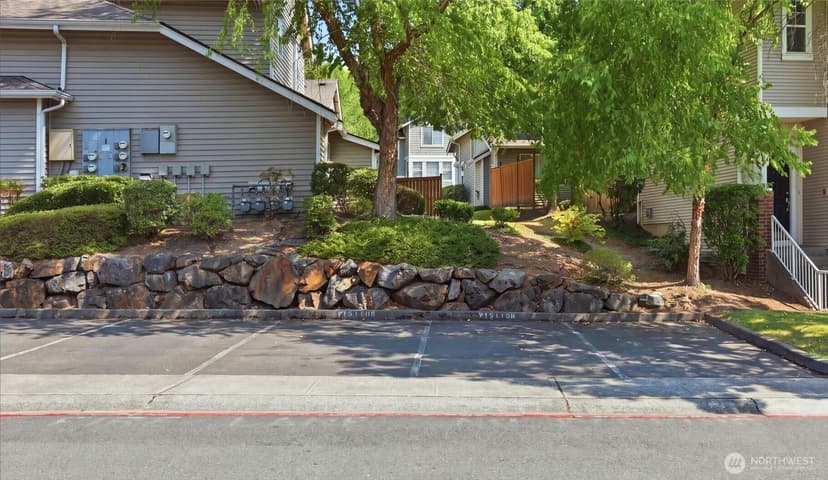 Property photo for 5001 Davis Place S #E, Renton photo 26