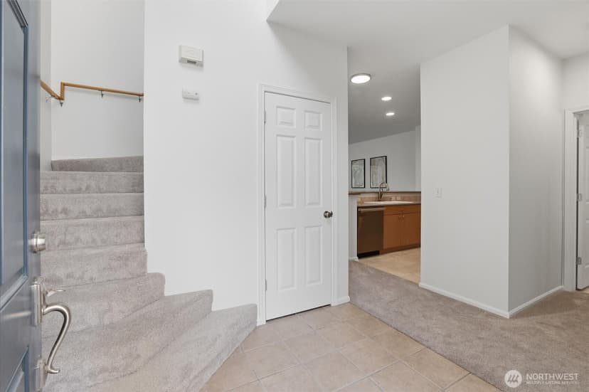 Property photo for 5001 Davis Place S #E, Renton photo 12