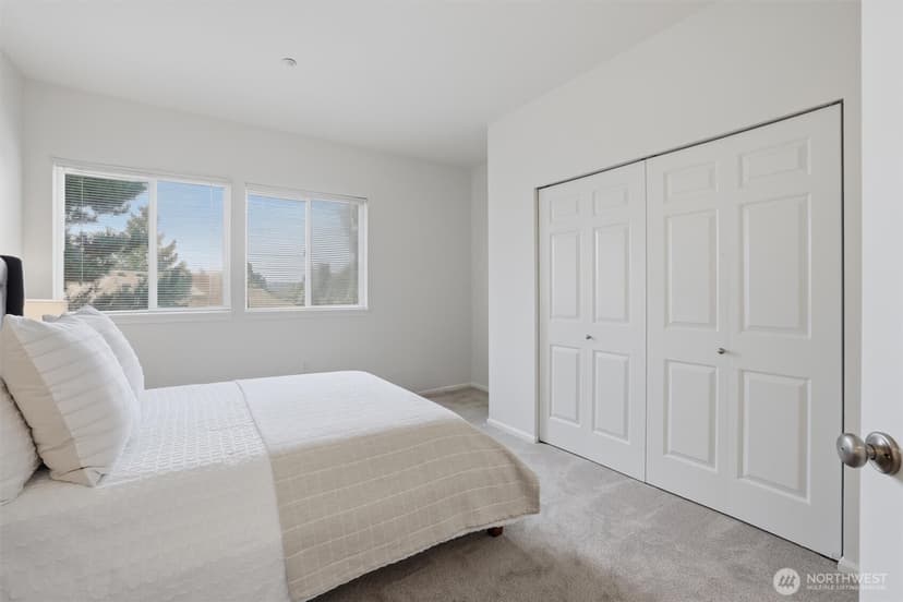 Property photo for 5001 Davis Place S #E, Renton photo 18