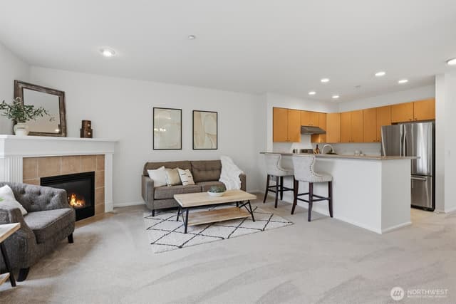Property photo for 5001 Davis Place S #E, Renton photo 4
