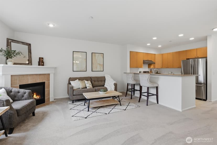 Property photo for 5001 Davis Place S #E, Renton photo 4