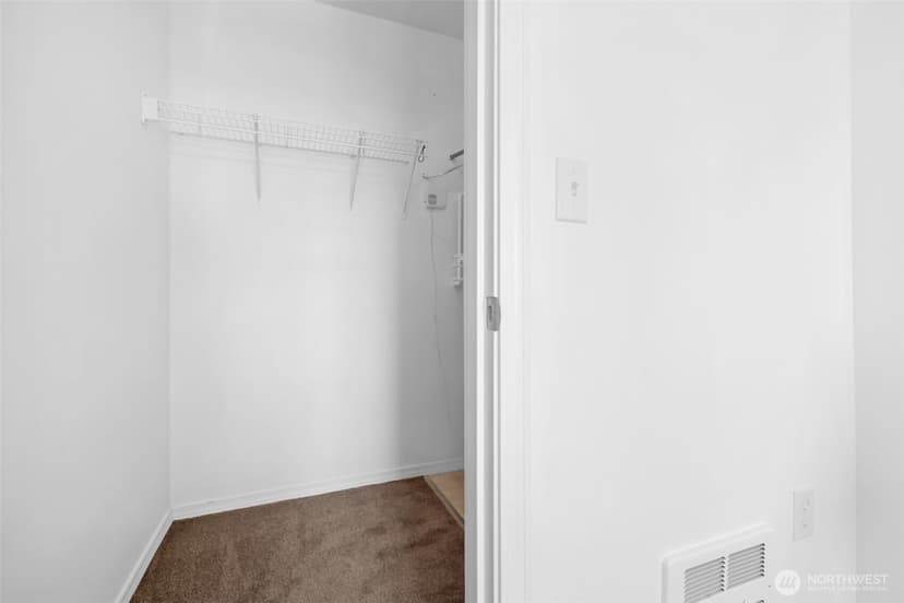 Property photo for 2522 Rucker Avenue #303, Everett photo 23