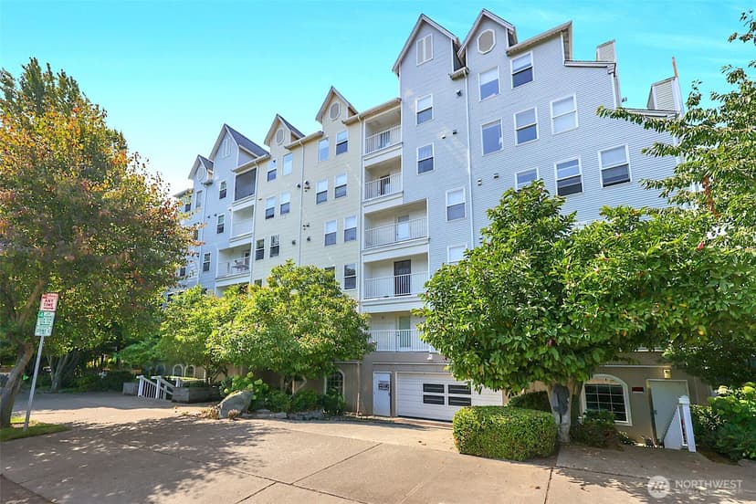 Property photo for 2522 Rucker Avenue #303, Everett photo 29
