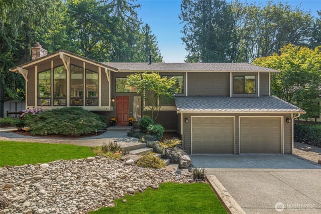 Property photo for 300 Mt. Pilchuck Avenue SW, Issaquah