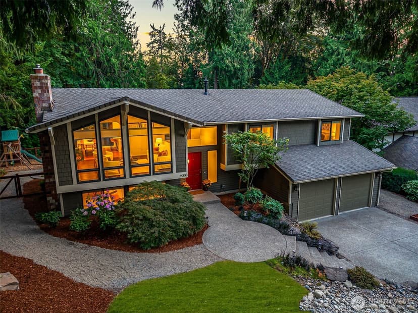 Property photo for 300 Mt. Pilchuck Avenue SW, Issaquah photo 28