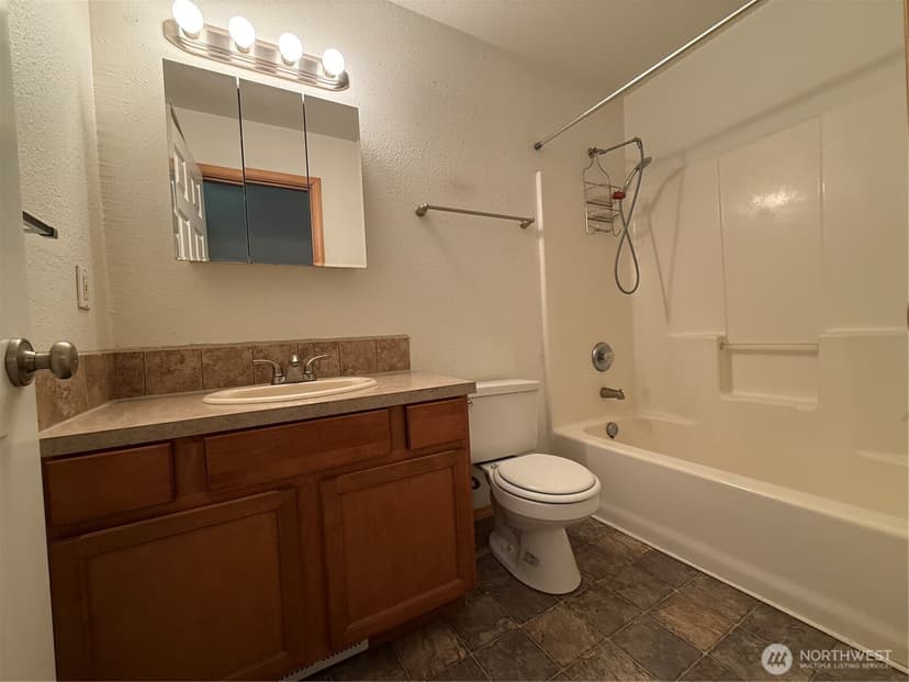 Property photo for 341 Duck Lake Drive NE, Ocean Shores photo 13