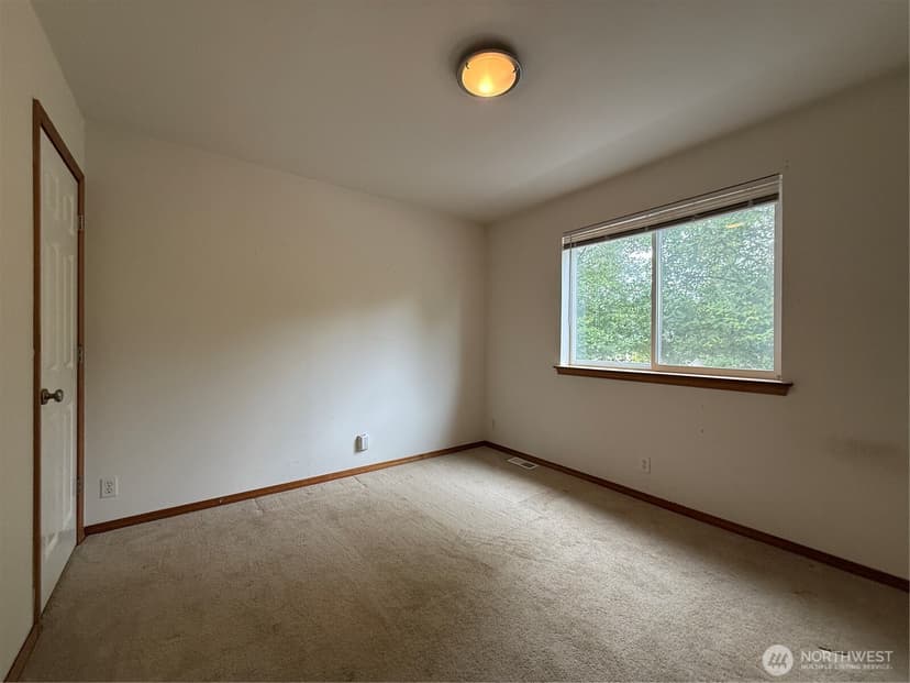 Property photo for 341 Duck Lake Drive NE, Ocean Shores photo 14