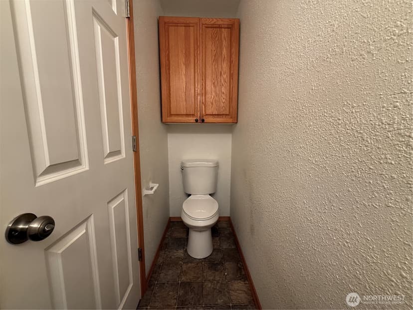 Property photo for 341 Duck Lake Drive NE, Ocean Shores photo 8