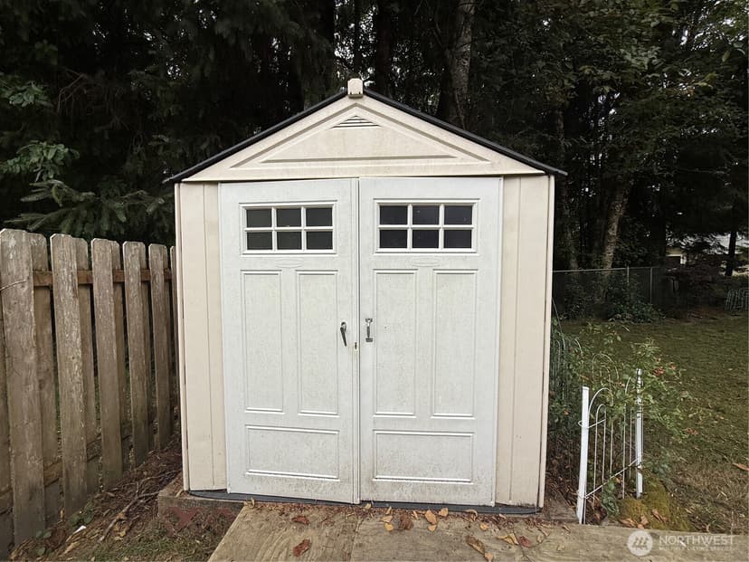 Property photo for 341 Duck Lake Drive NE, Ocean Shores photo 32