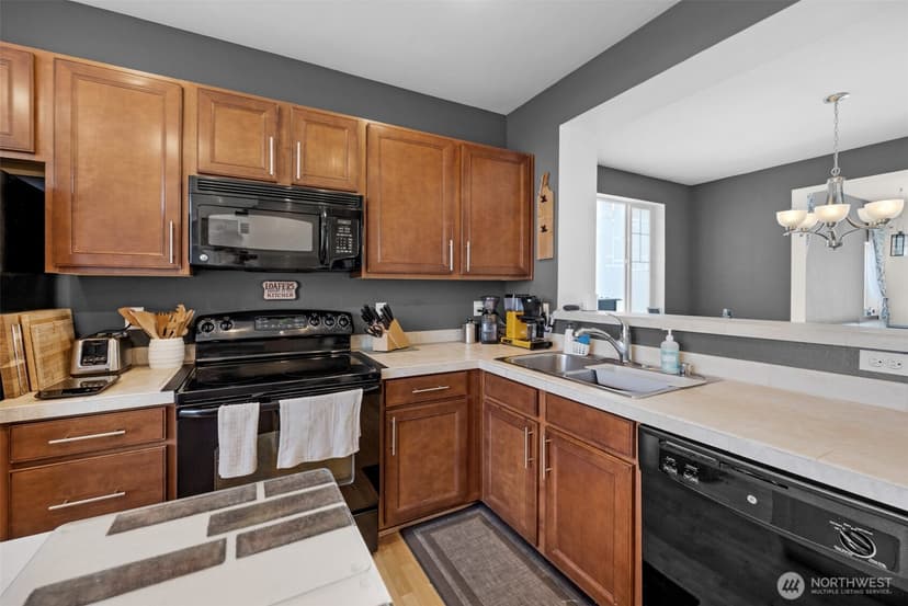 Property photo for 402 126th Place SE #A, Everett photo 5