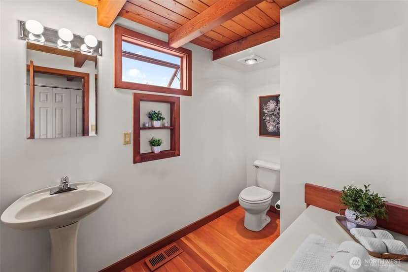 Property photo for 1117 N 26th Street, Tacoma photo 17