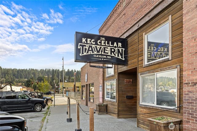 Property photo for 112 Pennsylvania Avenue, Cle Elum photo 3