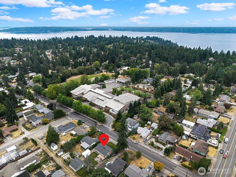 Property photo for 16026 16th Avenue SW, Burien photo 36