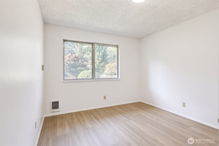 Property photo for 2527 S 286th St, Federal Way photo 13