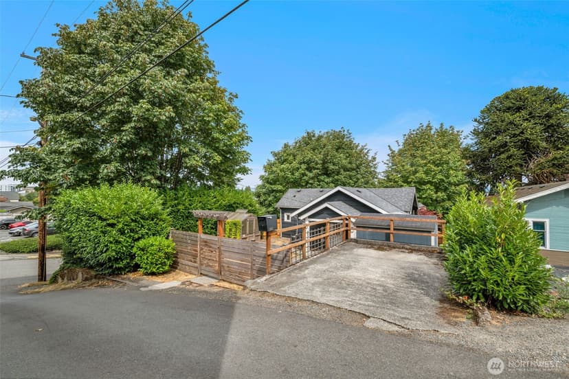Property photo for 3602 Wetmore Avenue, Everett photo 32