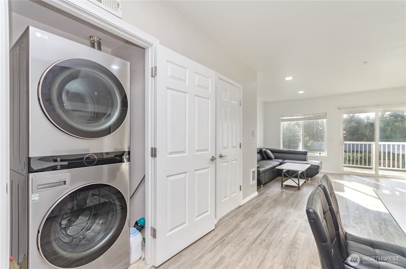 Property photo for 31900 104th Avenue SE #F203, Auburn photo 11