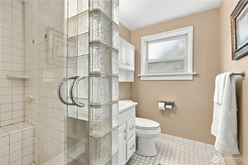 Property photo for 13045 Corliss Avenue N, Seattle photo 36