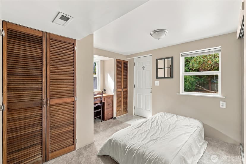 Property photo for 13045 Corliss Avenue N, Seattle photo 33