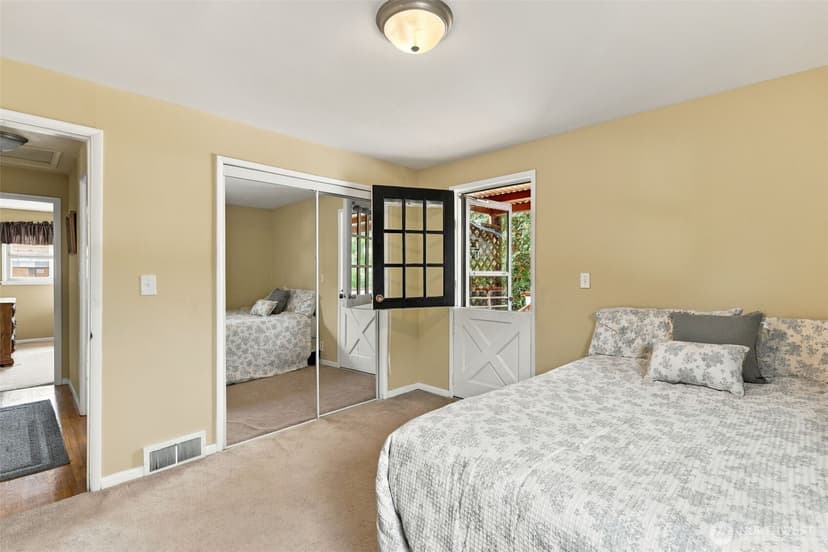 Property photo for 13045 Corliss Avenue N, Seattle photo 26