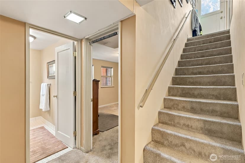 Property photo for 13045 Corliss Avenue N, Seattle photo 28