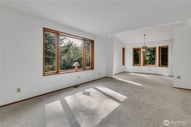 Property photo for 21331 236th Avenue SE, Maple Valley photo 5