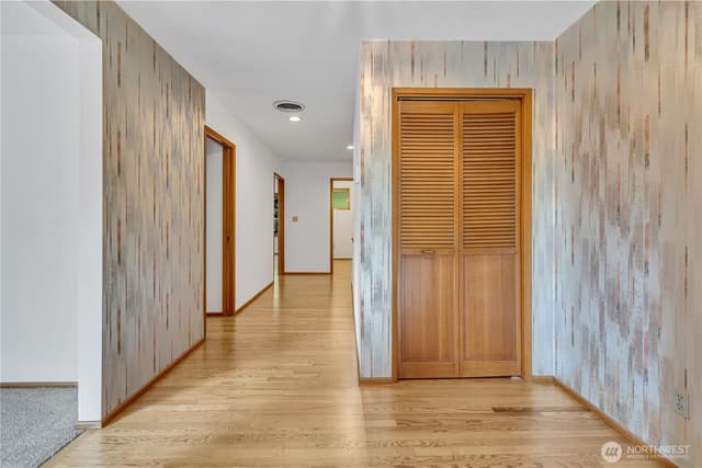 Property photo for 21331 236th Avenue SE, Maple Valley photo 4
