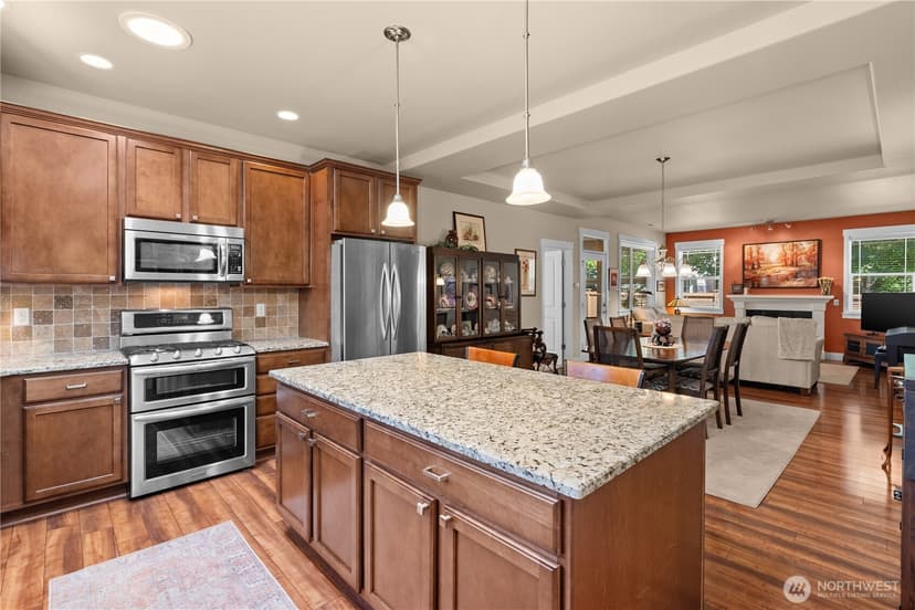 Property photo for 9329 Hebner Avenue SE, Snoqualmie photo 13