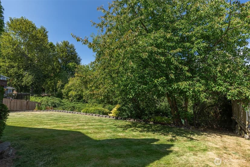Property photo for 11626 50th Drive SE, Everett photo 24