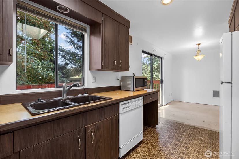 Property photo for 1204 Darben Place, Lynnwood photo 11