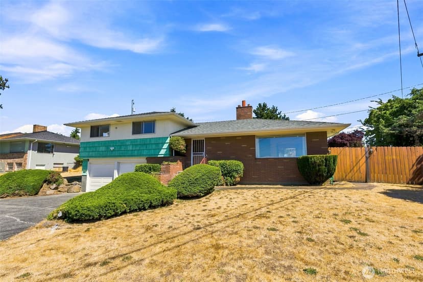Property photo for 4910 19th Avenue S, Seattle photo 23