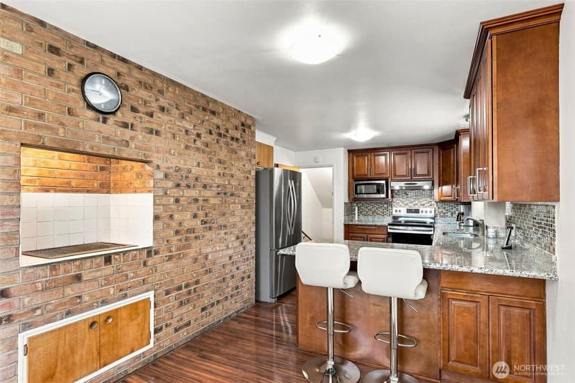 Property photo for 4910 19th Avenue S, Seattle photo 6
