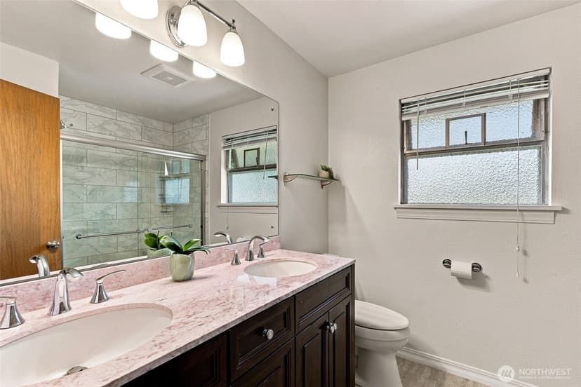 Property photo for 4910 19th Avenue S, Seattle photo 13
