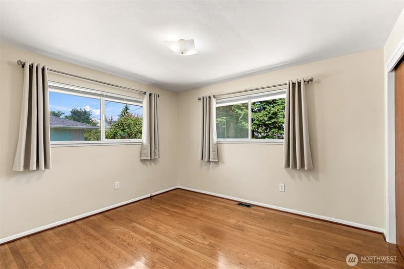 Property photo for 4910 19th Avenue S, Seattle photo 15