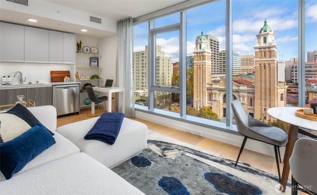 Property photo for 800 Columbia Street #1510, Seattle