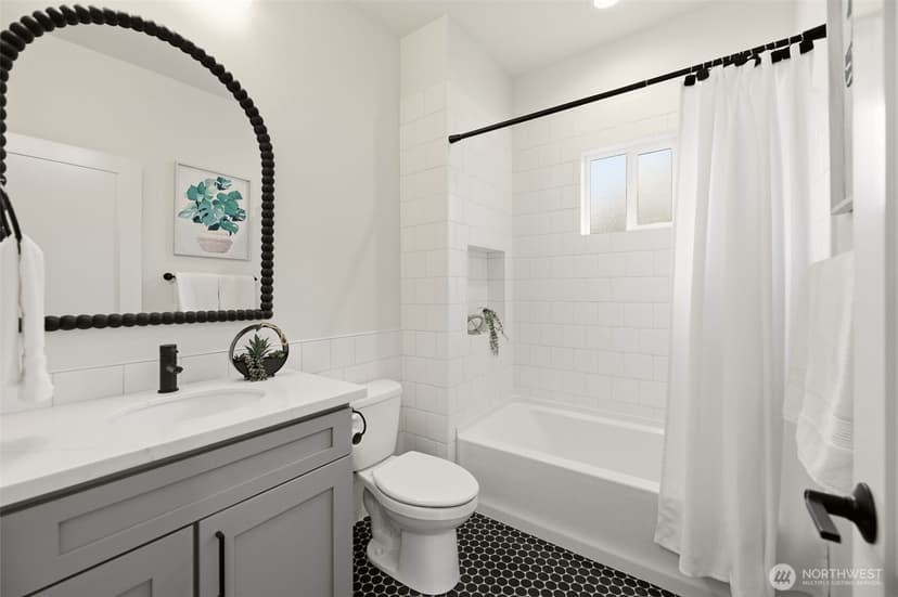 Property photo for 1702 Rainier Avenue, Everett photo 17