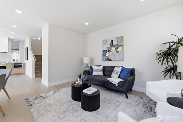 Property photo for 1407 29th Avenue, Seattle photo 3