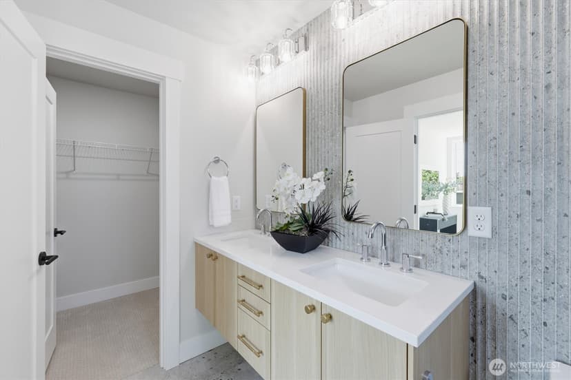 Property photo for 1407 29th Avenue, Seattle photo 15