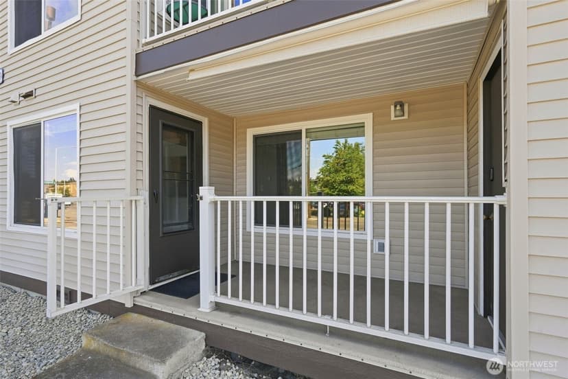 Property photo for 9000 25Th Avenue SW #102A, Seattle photo 4